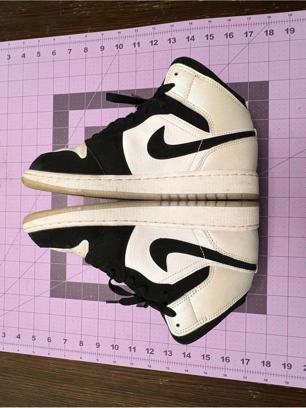 Nike 6.5Y Air Jordan 1 Mid GS White Shadow Black White Sneakers DN4321-100